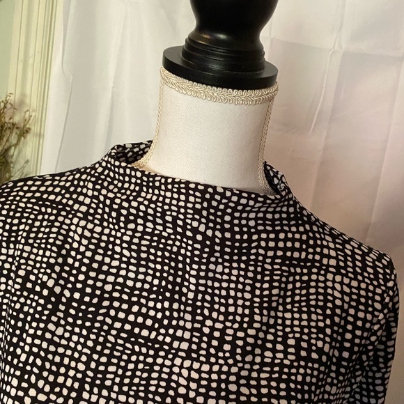 Mellowday, Mock Neck, Top - Picture 2 of 9